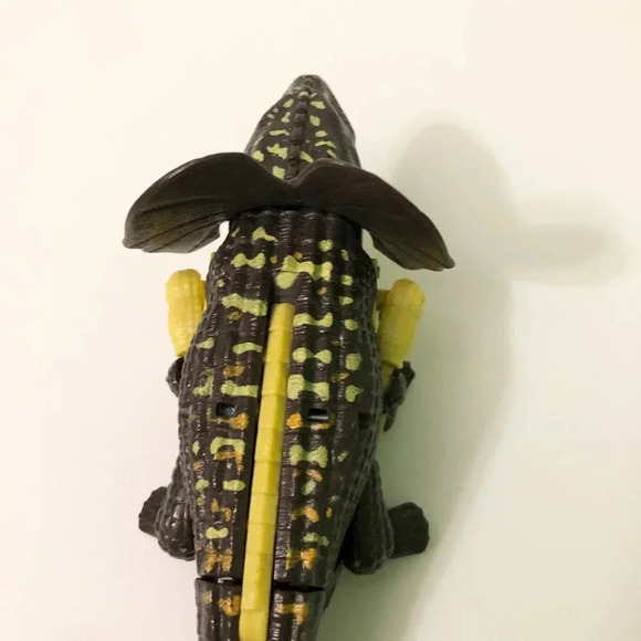 1995 Transformers  Beast Wars Predacon Iguanus Iguana Incomplete - Picture 6 of 16